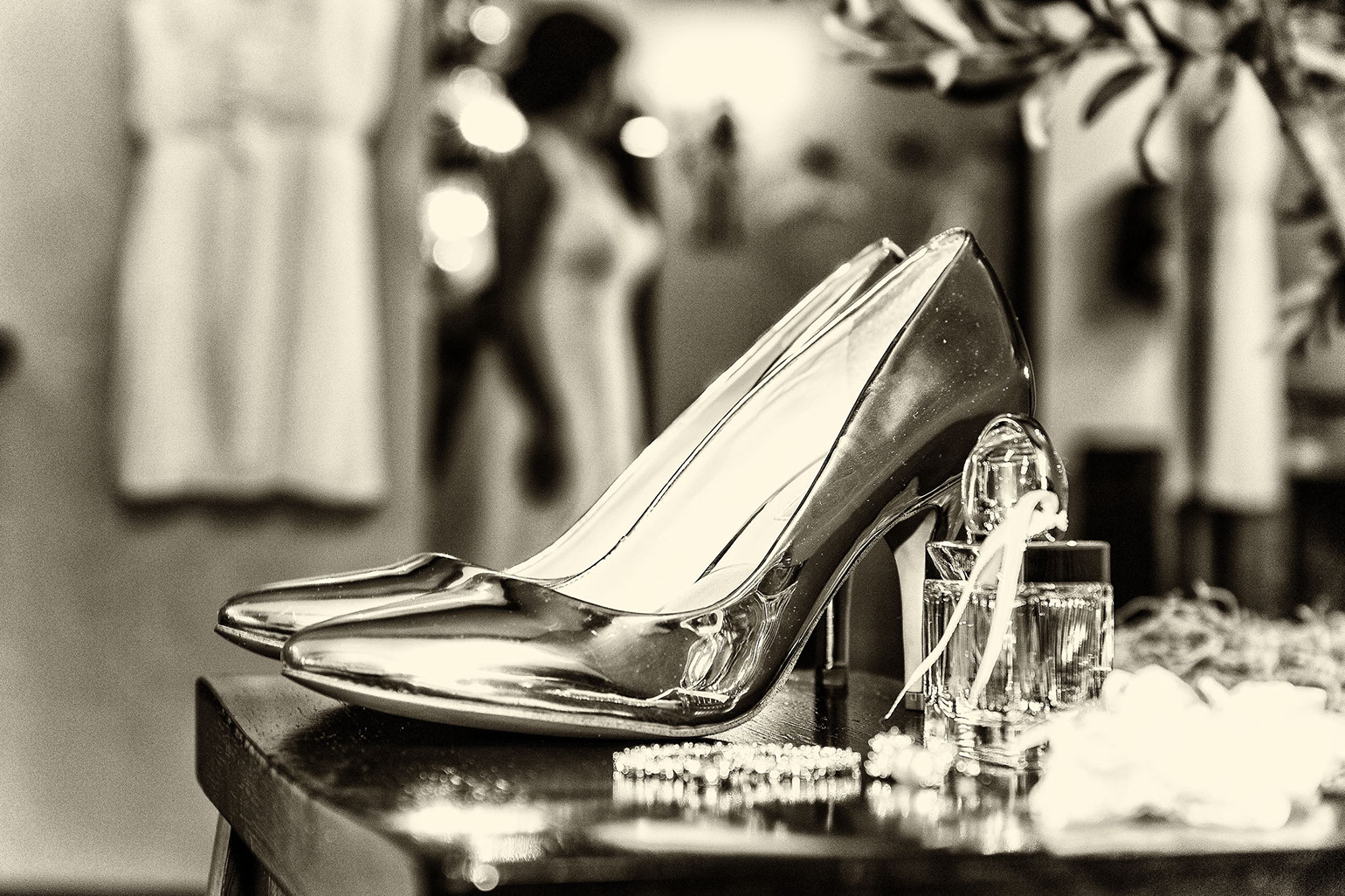 French wedding slippers, Geneva wedding photographer